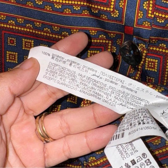 Zara Scarf Print Button Down Shirt Size M
Excellent Condition - Picture 11 of 16